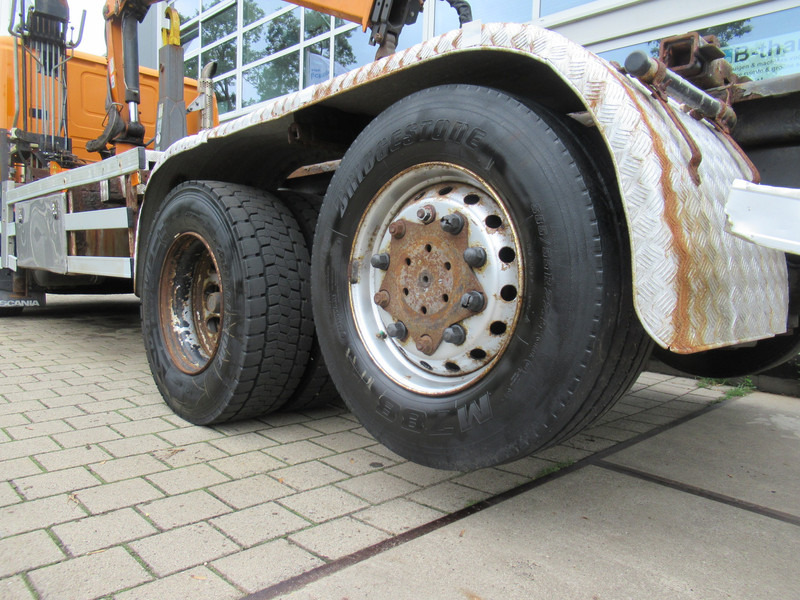 Camión multibasculante, Camión grúa Scania P 320 B 6x2*4 + HMF 835 + HYVA Haakarm: foto 15