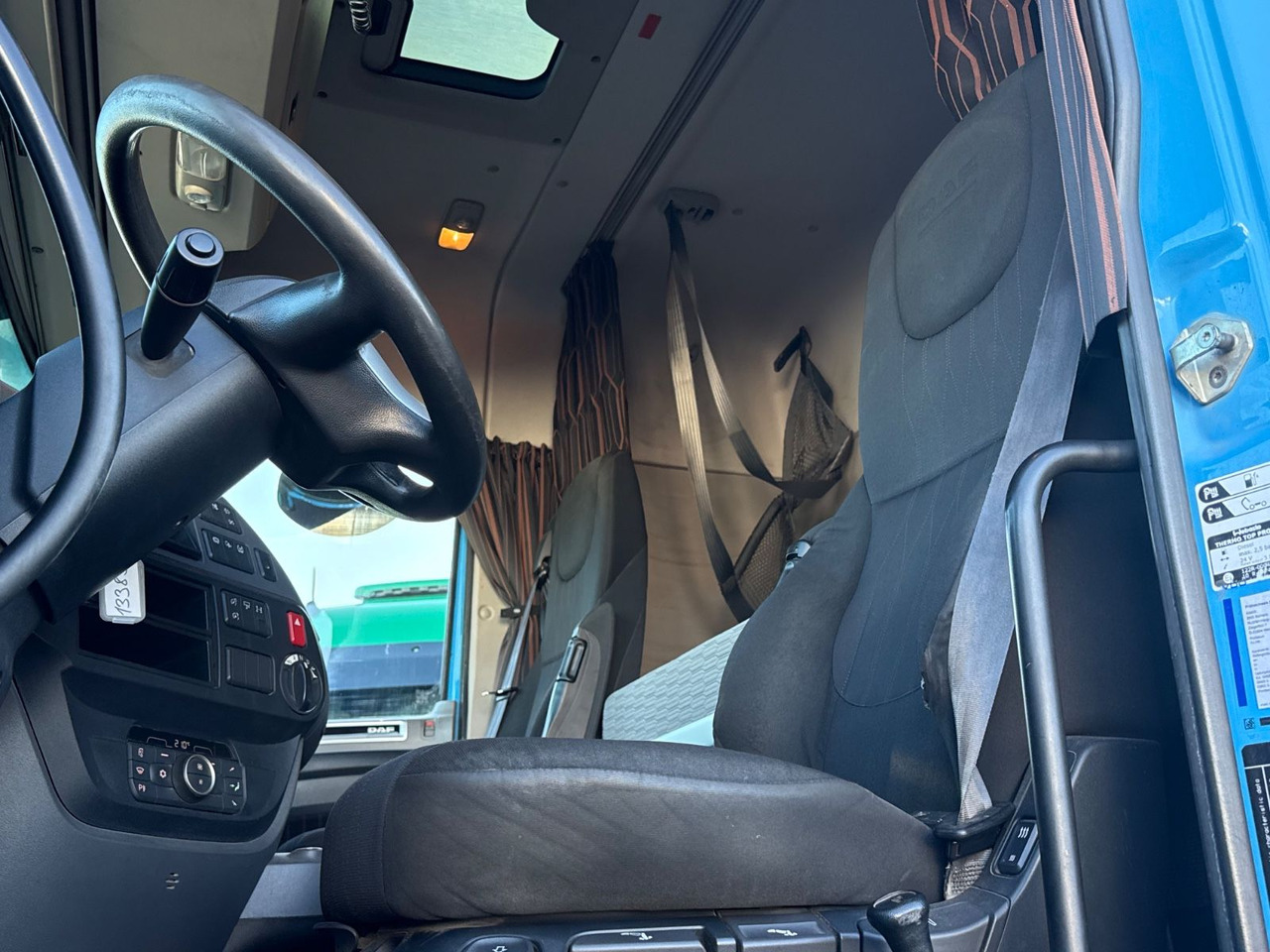 Cabeza tractora DAF XF 480 Retarder, Kipphydraulik, Tüv, 1. Hand: foto 13