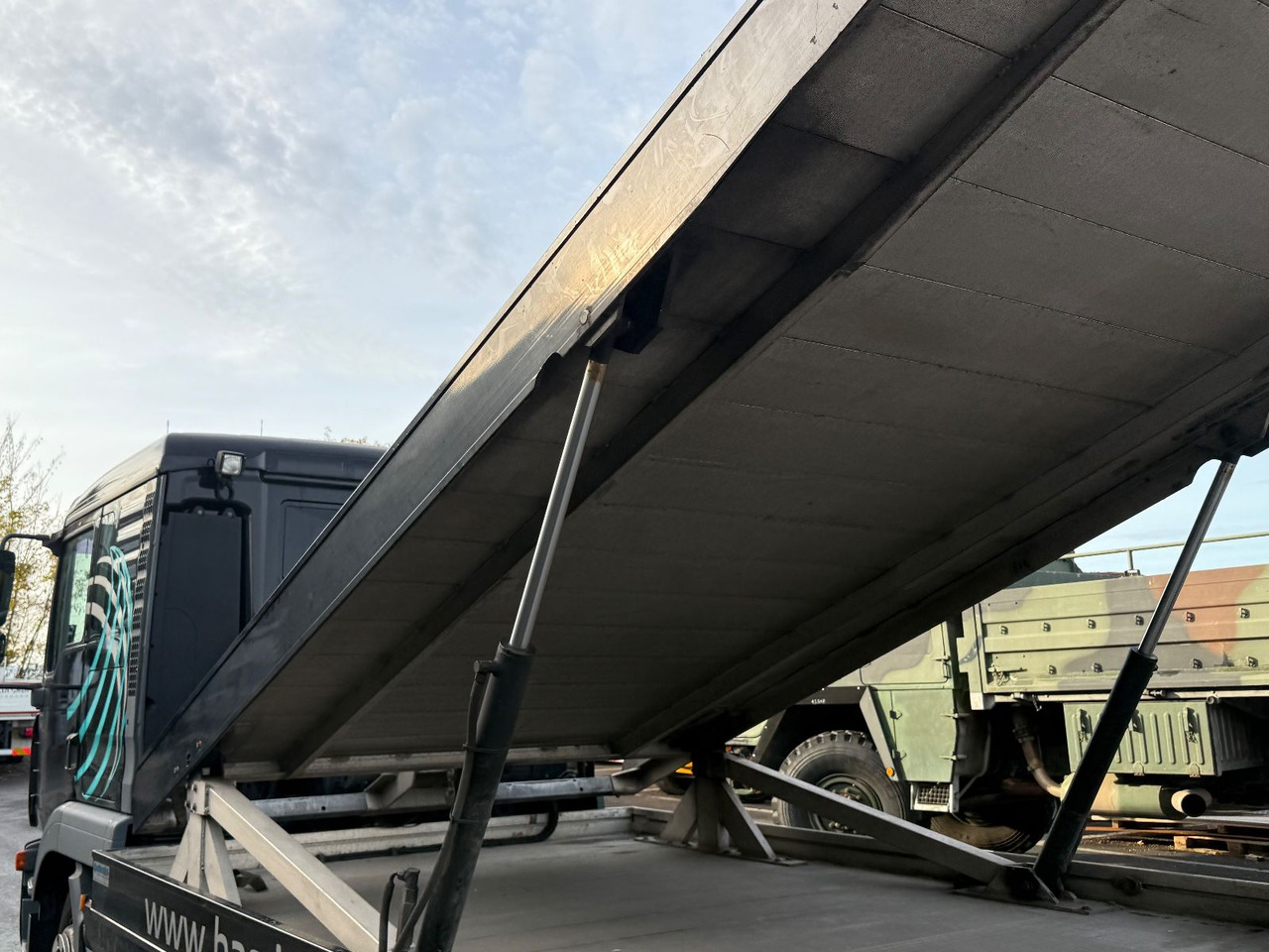 MAN TGL 8.210 Moetefindt, Doppelstock, Winde, Klima - Camión portavehículos: foto 5 MAN TGL 8.210 Moetefindt, Doppelstock, Winde, Klima - Camión portavehículos: foto 5