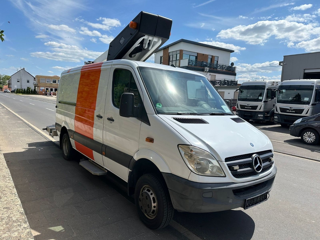 Mercedes-Benz Sprinter 515 CDI 4X4 13,2m Versailift ET-38-LFHD - Camión con plataforma elevadora: foto 4 Mercedes-Benz Sprinter 515 CDI 4X4 13,2m Versailift ET-38-LFHD - Camión con plataforma elevadora: foto 4