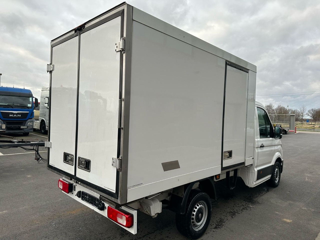 Volkswagen Crafter Frisch-Kühler*Mot. neu -überholt*Top!! - Furgoneta frigorifica: foto 3 Volkswagen Crafter Frisch-Kühler*Mot. neu -überholt*Top!! - Furgoneta frigorifica: foto 3
