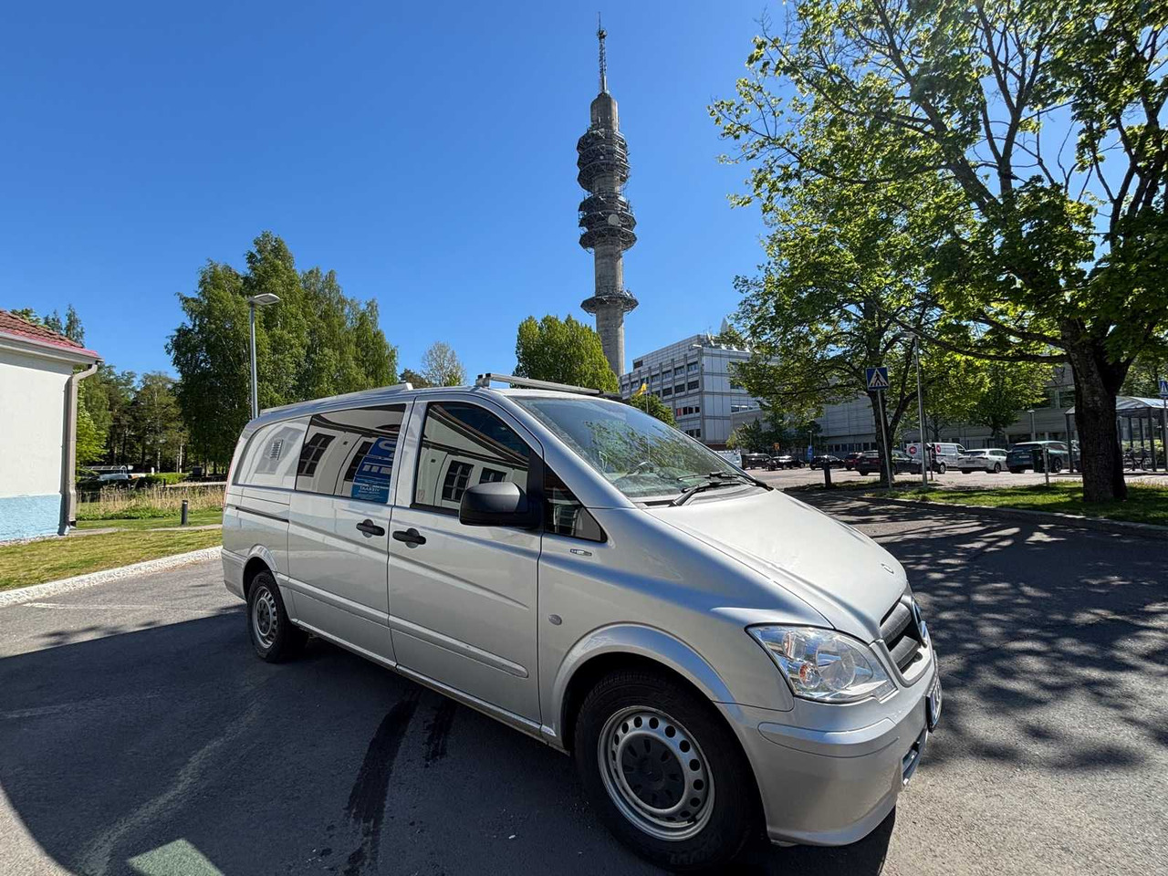 Van Mercedes-Benz Vito 113 CDI and Fischer Panda 8kVA generator - Furgoneta combi: foto 1 Van Mercedes-Benz Vito 113 CDI and Fischer Panda 8kVA generator - Furgoneta combi: foto 1