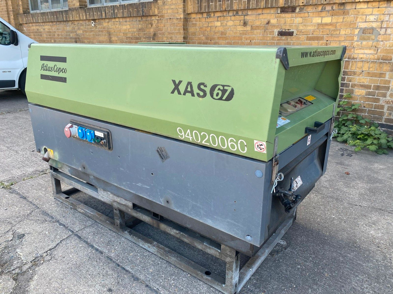 Atlas Copco Air Kompressor XAS67 G6,5 - Compresor de aire: foto 1 Atlas Copco Air Kompressor XAS67 G6,5 - Compresor de aire: foto 1