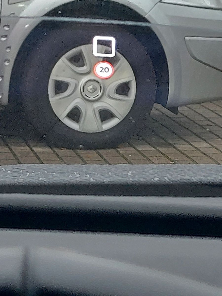 SUV/ Todoterreno Citroën C4 Lim. Shine Automatik Leder Navi LED uvm.: foto 15 SUV/ Todoterreno Citroën C4 Lim. Shine Automatik Leder Navi LED uvm.: foto 15