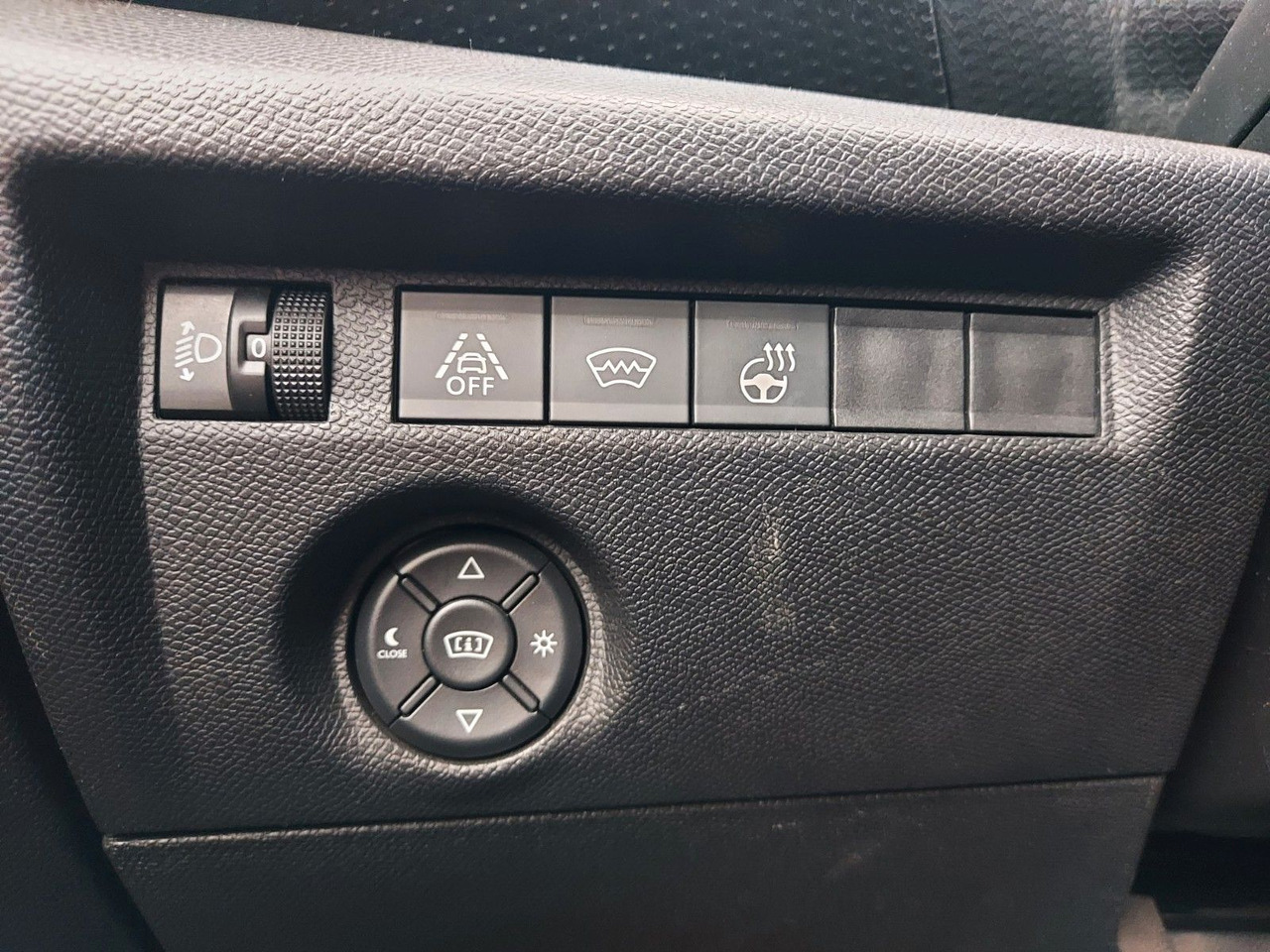 SUV/ Todoterreno Citroën C4 Lim. Shine Automatik Leder Navi LED uvm.: foto 16 SUV/ Todoterreno Citroën C4 Lim. Shine Automatik Leder Navi LED uvm.: foto 16