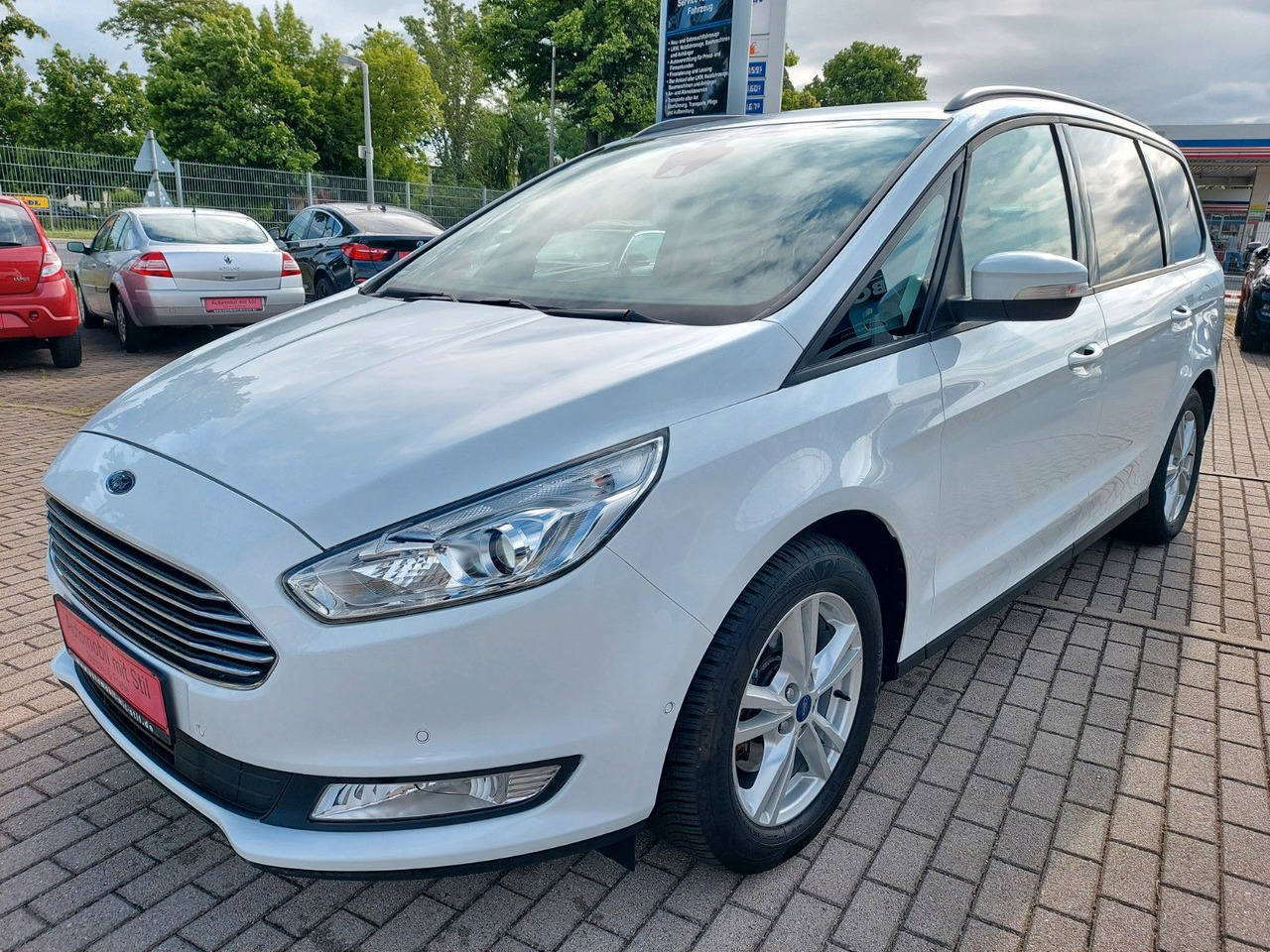 Ford Galaxy 7 Sitze Navi Kamera Tempo SignAssist - Furgoneta de pasajeros: foto 2 Ford Galaxy 7 Sitze Navi Kamera Tempo SignAssist - Furgoneta de pasajeros: foto 2