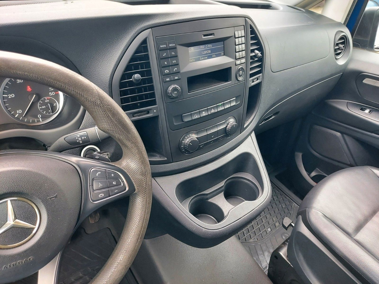 Leasing de  Mercedes-Benz Vito Mixto 114 4MATIC Extra lang Autom. 4x4 Mercedes-Benz Vito Mixto 114 4MATIC Extra lang Autom. 4x4: foto 17