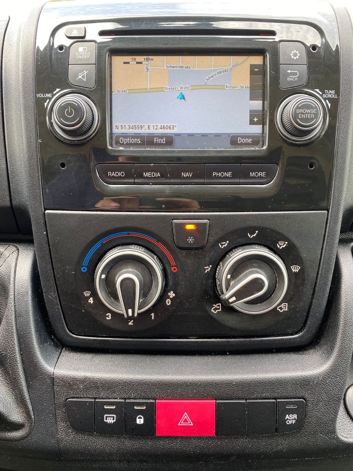 Furgoneta de pasajeros Peugeot Boxer Kasten Hochraum 435 L4H2 Komfort Plus Blue: foto 10