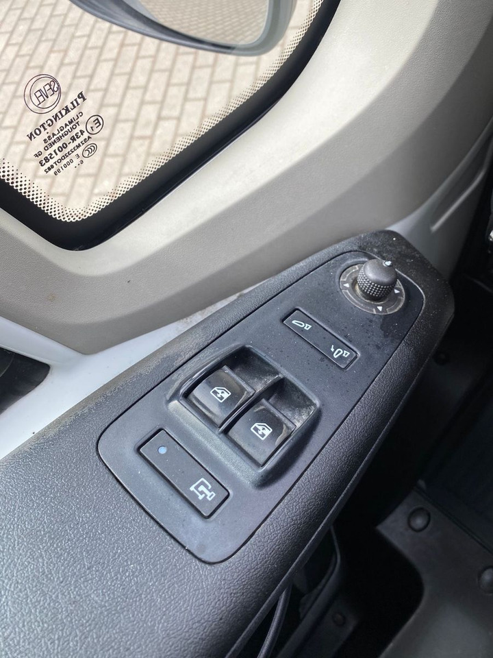 Furgoneta de pasajeros Peugeot Boxer Kasten Hochraum 435 L4H2 Komfort Plus Blue: foto 11