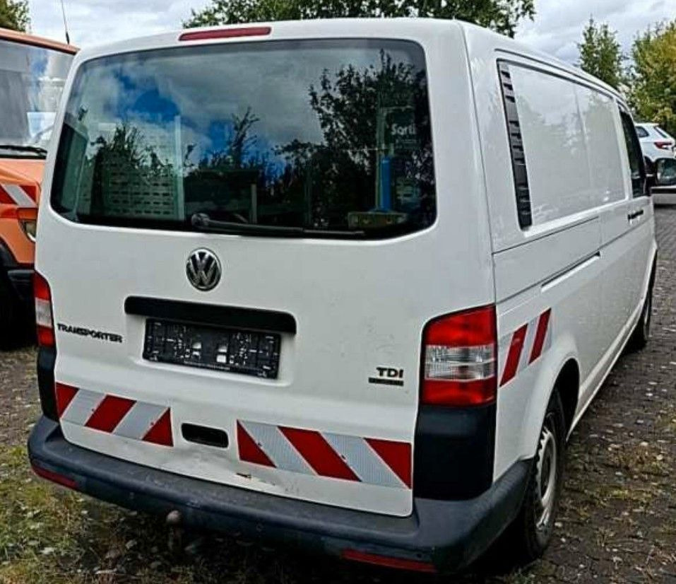 Volkswagen T5 Transporter Kasten Kombi lang 4Motion - Furgoneta de pasajeros: foto 3 Volkswagen T5 Transporter Kasten Kombi lang 4Motion - Furgoneta de pasajeros: foto 3