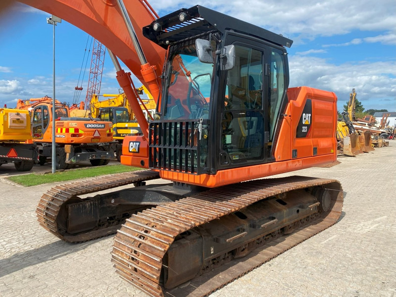 Caterpillar 323 Next Gen NVT - Excavadora de cadenas: foto 4 Caterpillar 323 Next Gen NVT - Excavadora de cadenas: foto 4