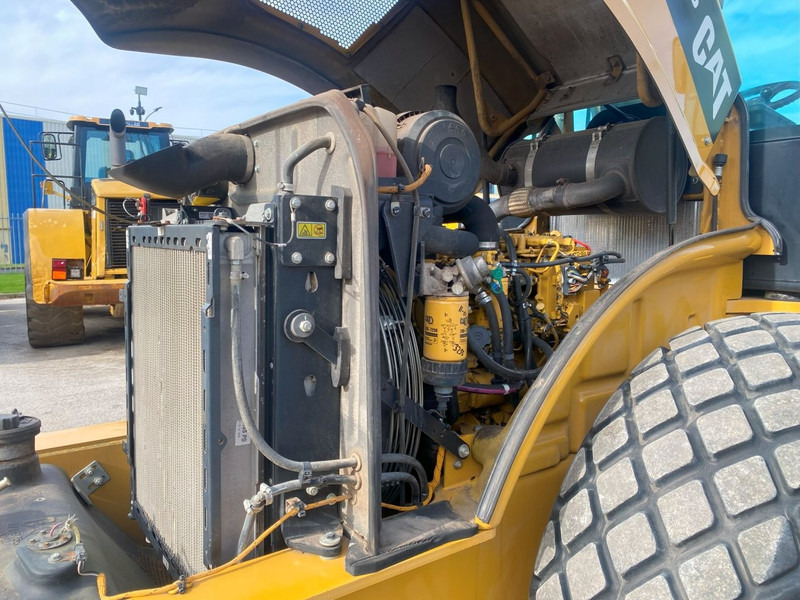 Rodillo Caterpillar CS64B NVT: foto 20
