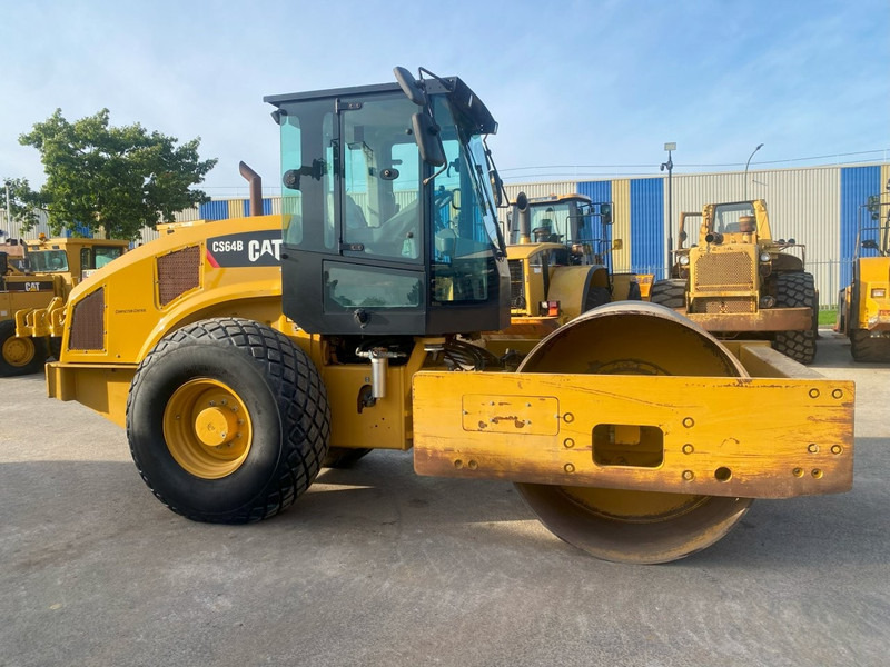 Rodillo Caterpillar CS64B NVT: foto 6