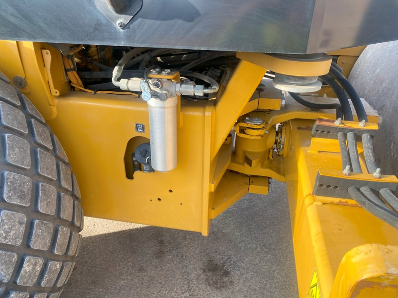 Rodillo Caterpillar CS64B NVT: foto 8
