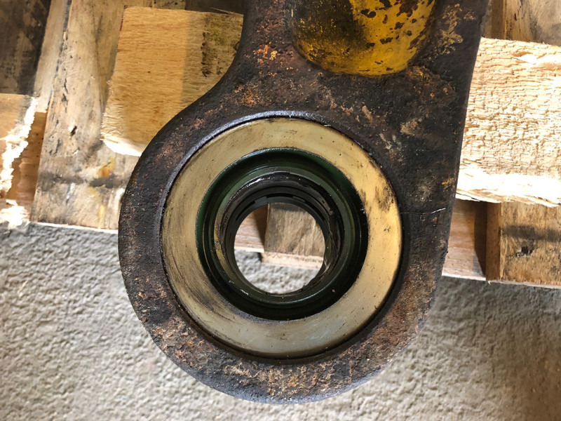 Komatsu D65 EX-15 Equalizer Bar OEM 14X-50-11110 - Bastidor/ Chasis: foto 3 Komatsu D65 EX-15 Equalizer Bar OEM 14X-50-11110 - Bastidor/ Chasis: foto 3