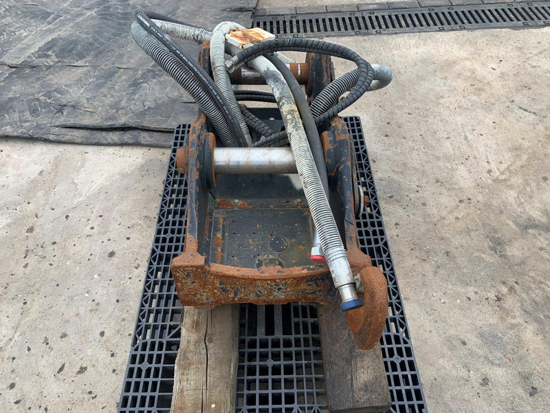 Oil Quick OQ 70 - Acoplamiento rápido: foto 3 Oil Quick OQ 70 - Acoplamiento rápido: foto 3