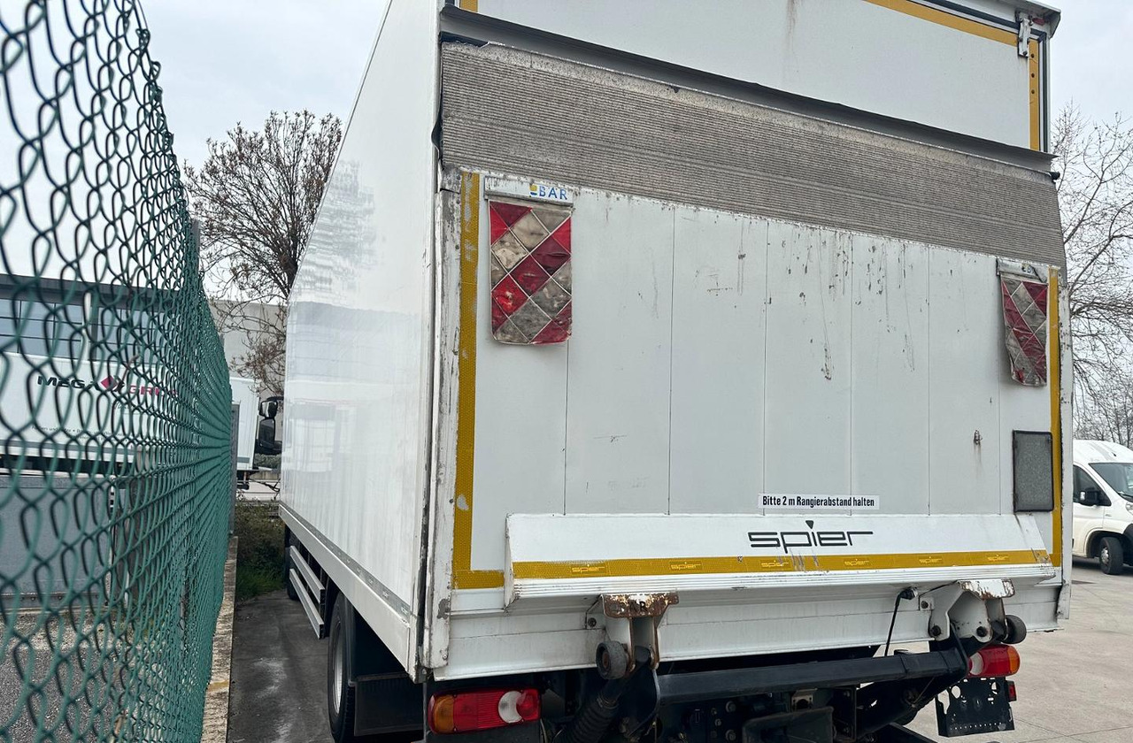 Iveco 140e28 furgone sponda euro 6 - Camión caja cerrada: foto 2 Iveco 140e28 furgone sponda euro 6 - Camión caja cerrada: foto 2