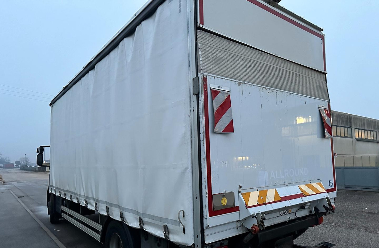 Iveco 180 e 28 e6 centina teli scorrevoli e sponda - Camión lona: foto 4 Iveco 180 e 28 e6 centina teli scorrevoli e sponda - Camión lona: foto 4