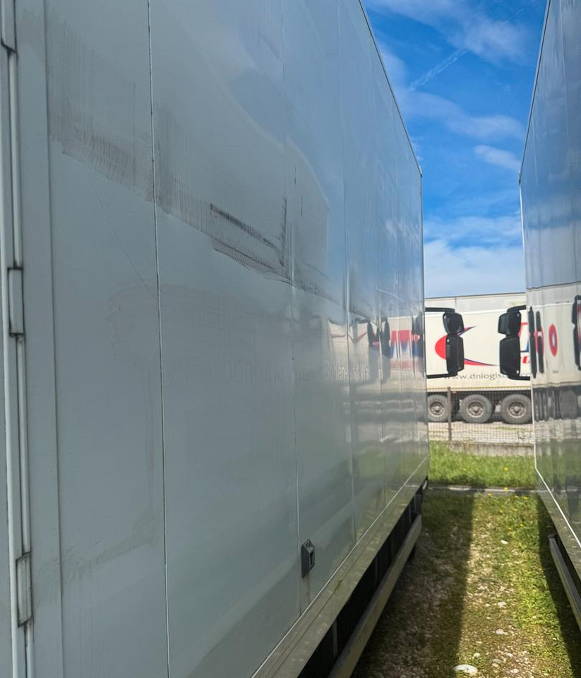 Iveco 75e190 - Camión caja cerrada: foto 3 Iveco 75e190 - Camión caja cerrada: foto 3