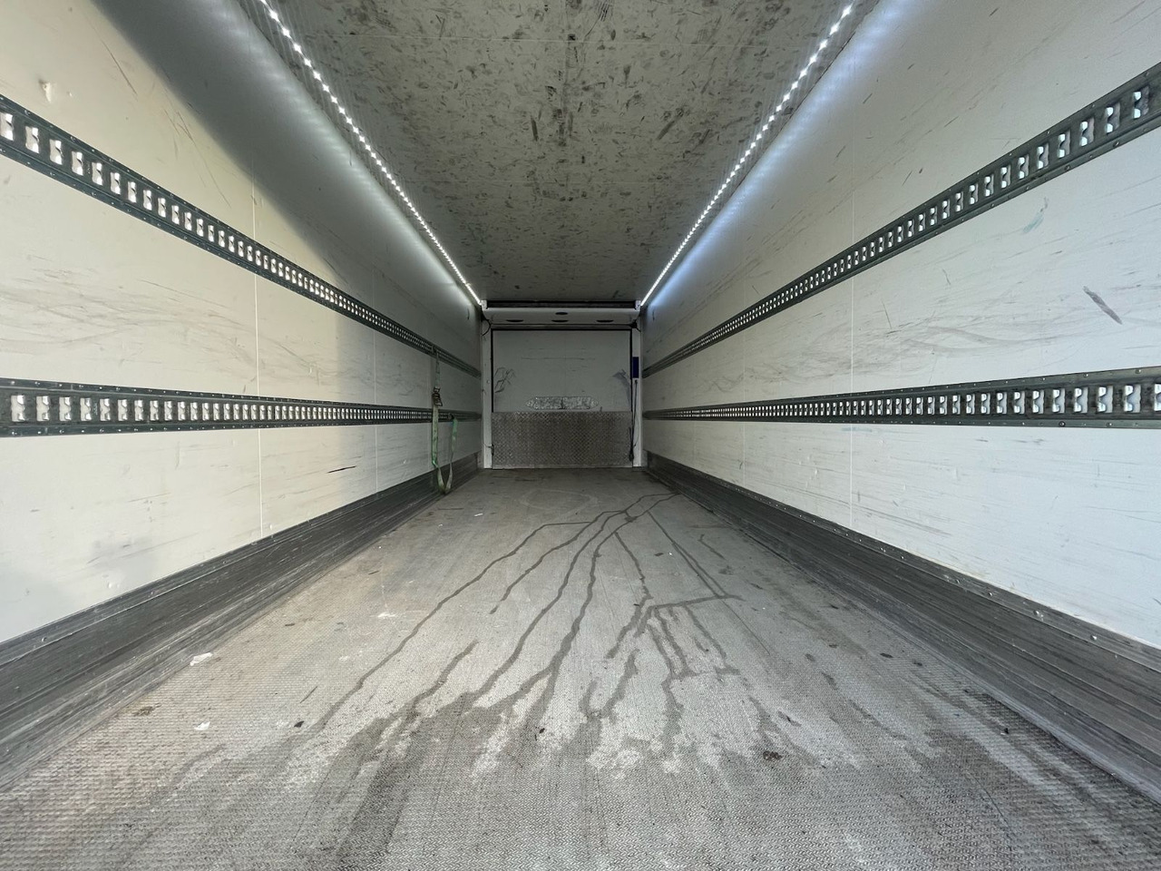 Camión frigorífico Mercedes-Benz Actros 2543 6x2 Kühlkoffer/CARRIER/KERSCHER/EU6d: foto 15 Camión frigorífico Mercedes-Benz Actros 2543 6x2 Kühlkoffer/CARRIER/KERSCHER/EU6d: foto 15