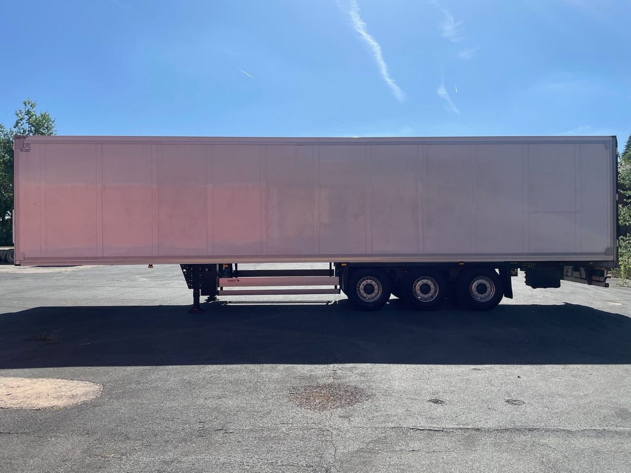 Schmitz Cargobull SCB*S3B /TÜV04-26/LikeNew/2195h/Multi-Temp/13,4m - Semirremolque frigorífico: foto 4 Schmitz Cargobull SCB*S3B /TÜV04-26/LikeNew/2195h/Multi-Temp/13,4m - Semirremolque frigorífico: foto 4