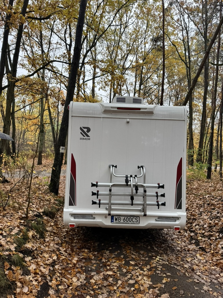 Rimor Seal 695 - Autocaravana capuchina: foto 5 Rimor Seal 695 - Autocaravana capuchina: foto 5