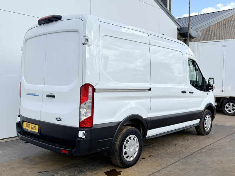Ford E-Transit 75kWh 184PK 390 Elektrisch 75kWh 334km WLTP BEV Snelladen L2H2 Climate Control Tacho Carplay Camera Stoelverwarming Parkeersensoren voor achter - Furgón, Furgoneta eléctrica: foto 3 Ford E-Transit 75kWh 184PK 390 Elektrisch 75kWh 334km WLTP BEV Snelladen L2H2 Climate Control Tacho Carplay Camera Stoelverwarming Parkeersensoren voor achter - Furgón, Furgoneta eléctrica: foto 3