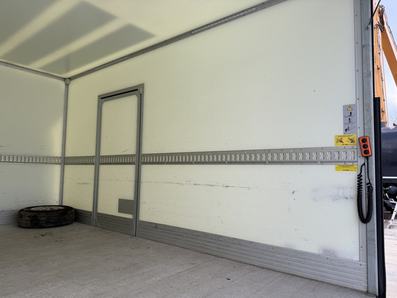 Furgoneta caja cerrada, Furgoneta eléctrica Maxus eDeliver 9 204PK 100% Elektrisch 72kWh Laadklep LED Airco Adaptieve Cruise Control Carplay Camera Stoelverwarming Bakwagen Koffer Meubelbak: foto 13