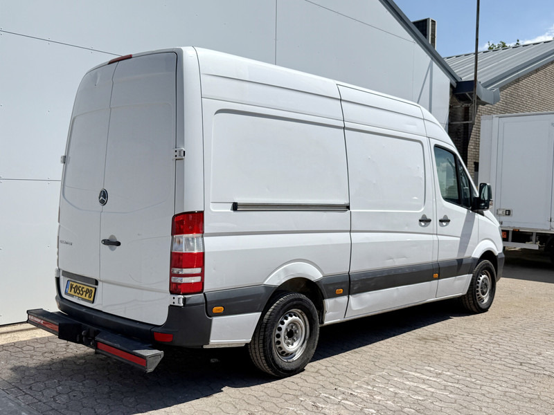 Mercedes-Benz Sprinter 211 2.2 CDI Automaat L2H2 Climate Control Trekhaak Navigatie - Furgoneta pequeña: foto 3 Mercedes-Benz Sprinter 211 2.2 CDI Automaat L2H2 Climate Control Trekhaak Navigatie - Furgoneta pequeña: foto 3