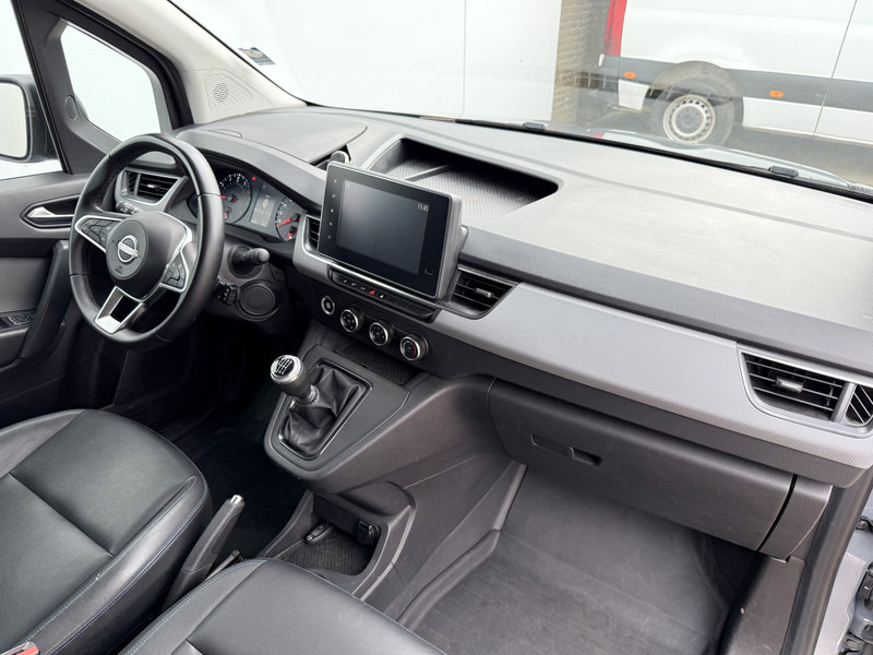 Furgoneta pequeña Nissan Townstar N-Connecta 1.3 130PK **Benzine** L1H1 Airco Carplay Cruise Control Trekhaak Keyless Start Stoelverwarming Parkeersensoren voor achter: foto 9 Furgoneta pequeña Nissan Townstar N-Connecta 1.3 130PK **Benzine** L1H1 Airco Carplay Cruise Control Trekhaak Keyless Start Stoelverwarming Parkeersensoren voor achter: foto 9