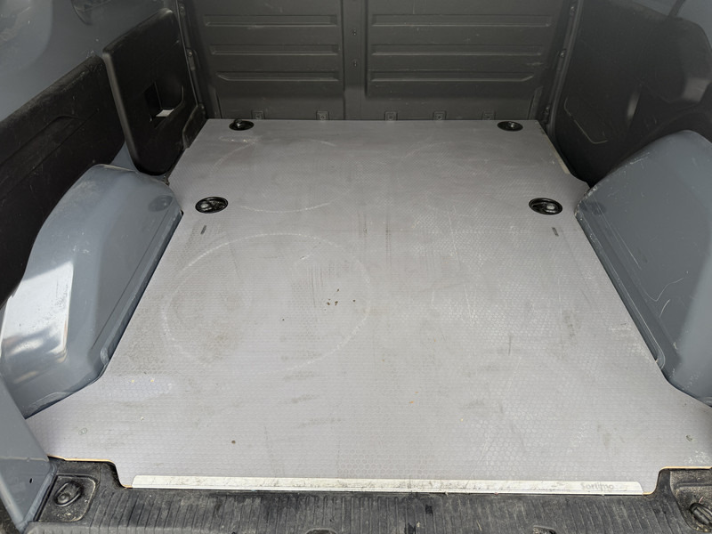 Furgoneta pequeña Nissan Townstar N-Connecta 1.3 130PK **Benzine** L1H1 Airco Carplay Cruise Control Trekhaak Keyless Start Stoelverwarming Parkeersensoren voor achter: foto 15 Furgoneta pequeña Nissan Townstar N-Connecta 1.3 130PK **Benzine** L1H1 Airco Carplay Cruise Control Trekhaak Keyless Start Stoelverwarming Parkeersensoren voor achter: foto 15