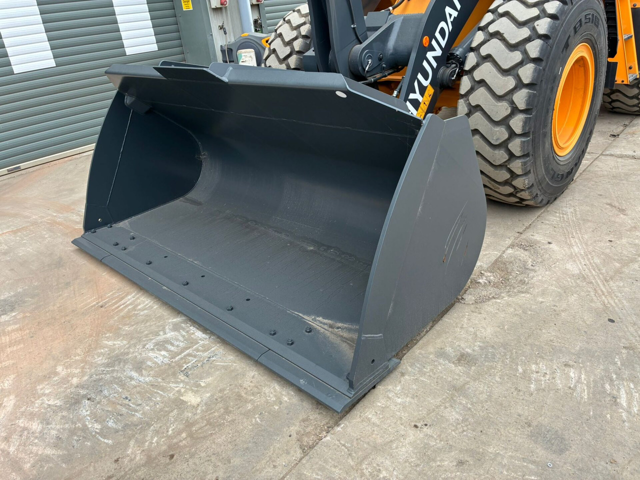 Cargadora de ruedas Hyundai HL940A: foto 8