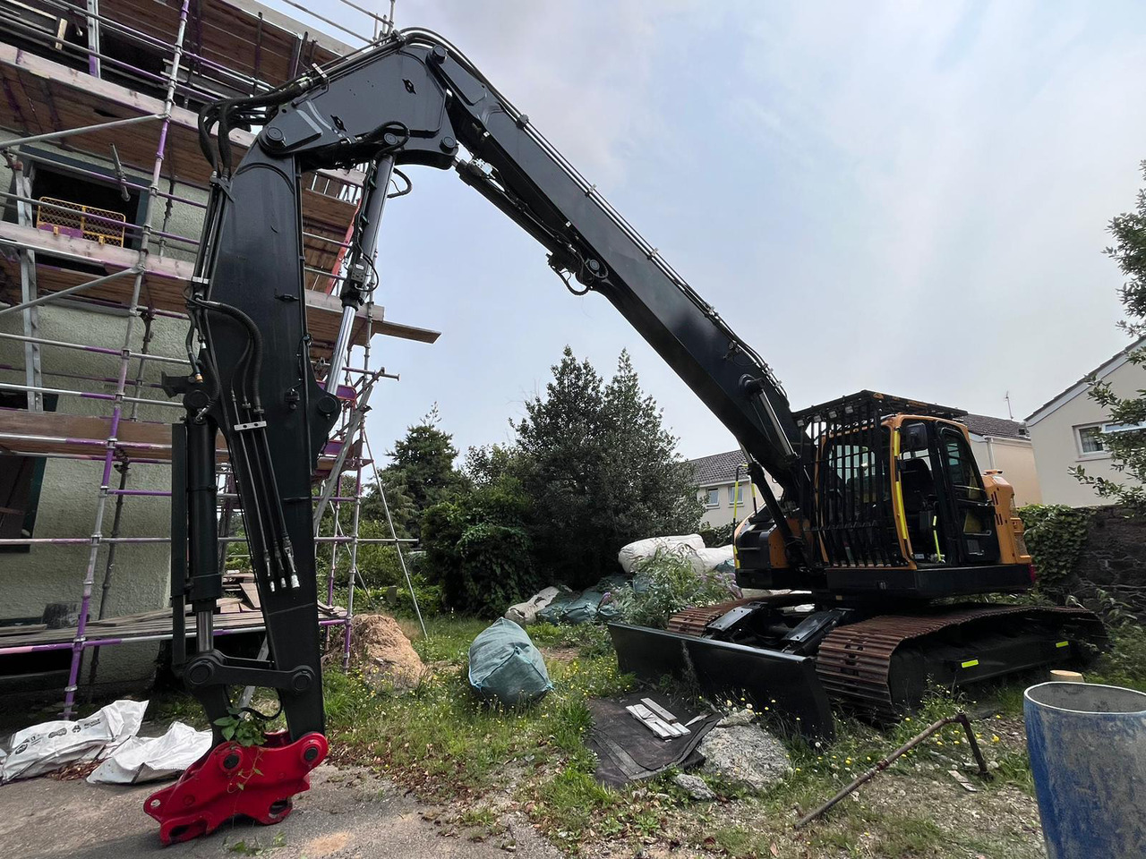 Hyundai HX235 LCR DZ 15M High Reach - Excavadora de cadenas: foto 1 Hyundai HX235 LCR DZ 15M High Reach - Excavadora de cadenas: foto 1