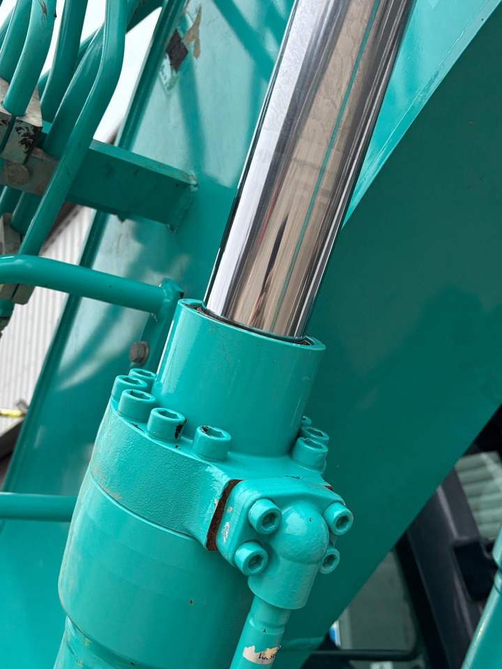Excavadora de cadenas Kobelco SK140SRLC-7: foto 14