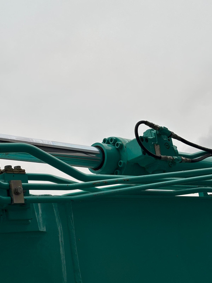 Excavadora de cadenas Kobelco SK140SRLC-7: foto 13
