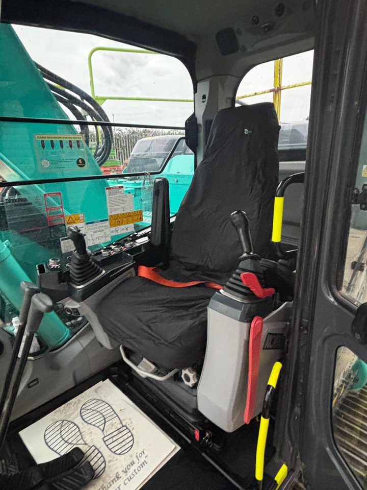 Excavadora de cadenas Kobelco SK140SRLC-7: foto 18