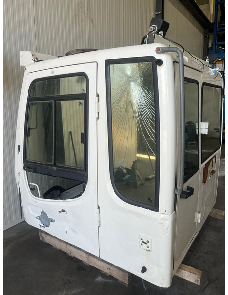 Liebherr EP934C, EP944C, EP954C, R964C, R974C R 964 C HD R 974 C HD - Cabina e interior: foto 4 Liebherr EP934C, EP944C, EP954C, R964C, R974C R 964 C HD R 974 C HD - Cabina e interior: foto 4