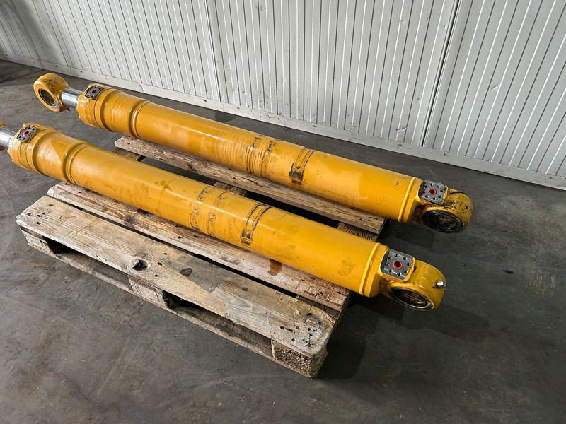 Liebherr R914B / A904C Li / LH24 M / LH26 M / A914 Li / A914B Li / R914 / R904C / LH26 EC - Cilindro hidráulico: foto 3 Liebherr R914B / A904C Li / LH24 M / LH26 M / A914 Li / A914B Li / R914 / R904C / LH26 EC - Cilindro hidráulico: foto 3