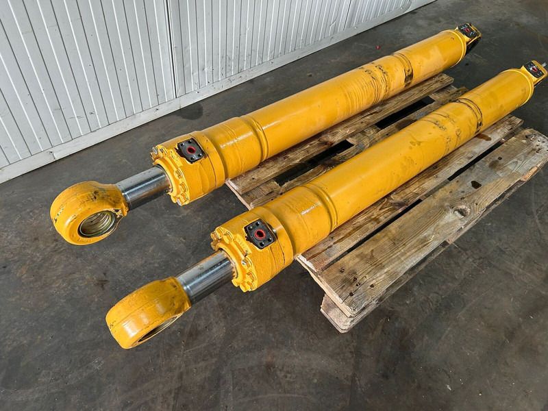 Liebherr R914B / A904C Li / LH24 M / LH26 M / A914 Li / A914B Li / R914 / R904C / LH26 EC - Cilindro hidráulico: foto 2 Liebherr R914B / A904C Li / LH24 M / LH26 M / A914 Li / A914B Li / R914 / R904C / LH26 EC - Cilindro hidráulico: foto 2