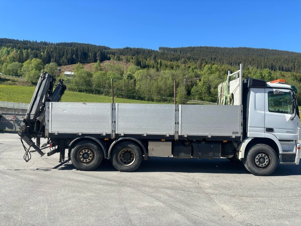 Mercedes-Benz ACTROS 2544 med HIAB 122-E-3 kran 12 tm - Camión grúa: foto 2 Mercedes-Benz ACTROS 2544 med HIAB 122-E-3 kran 12 tm - Camión grúa: foto 2