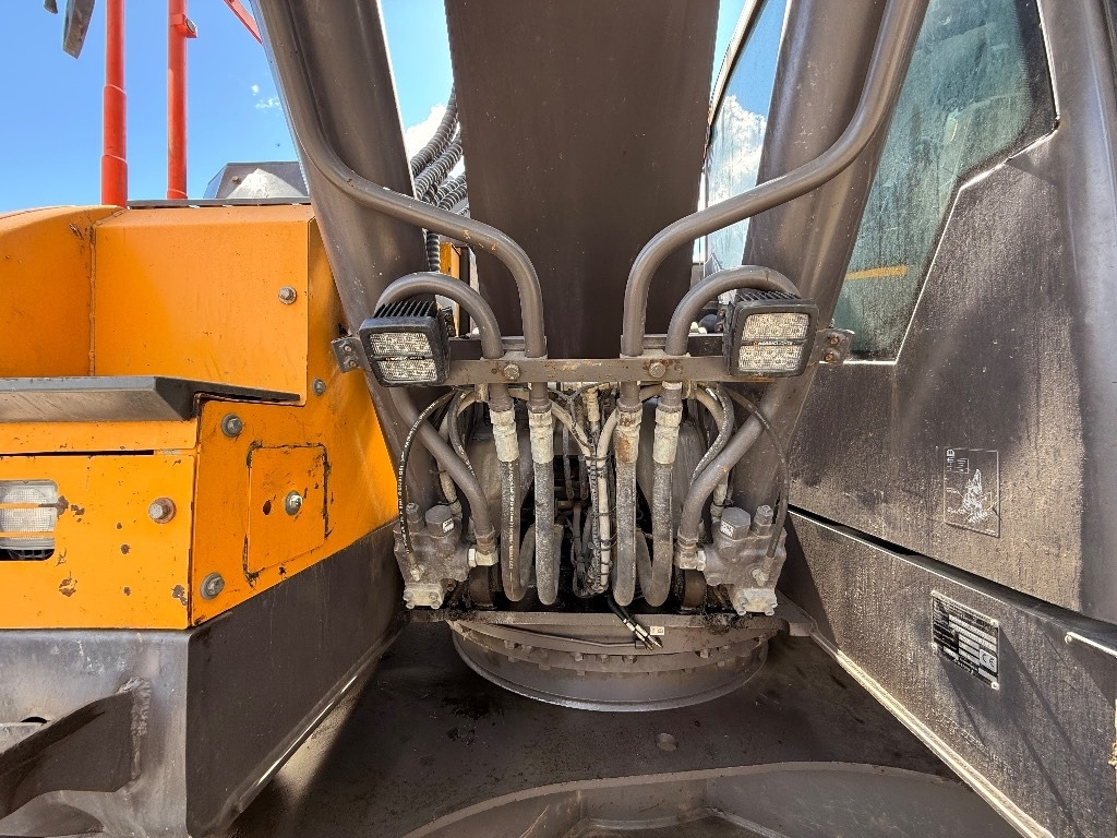 Excavadora de cadenas Volvo ECR355EL: foto 15