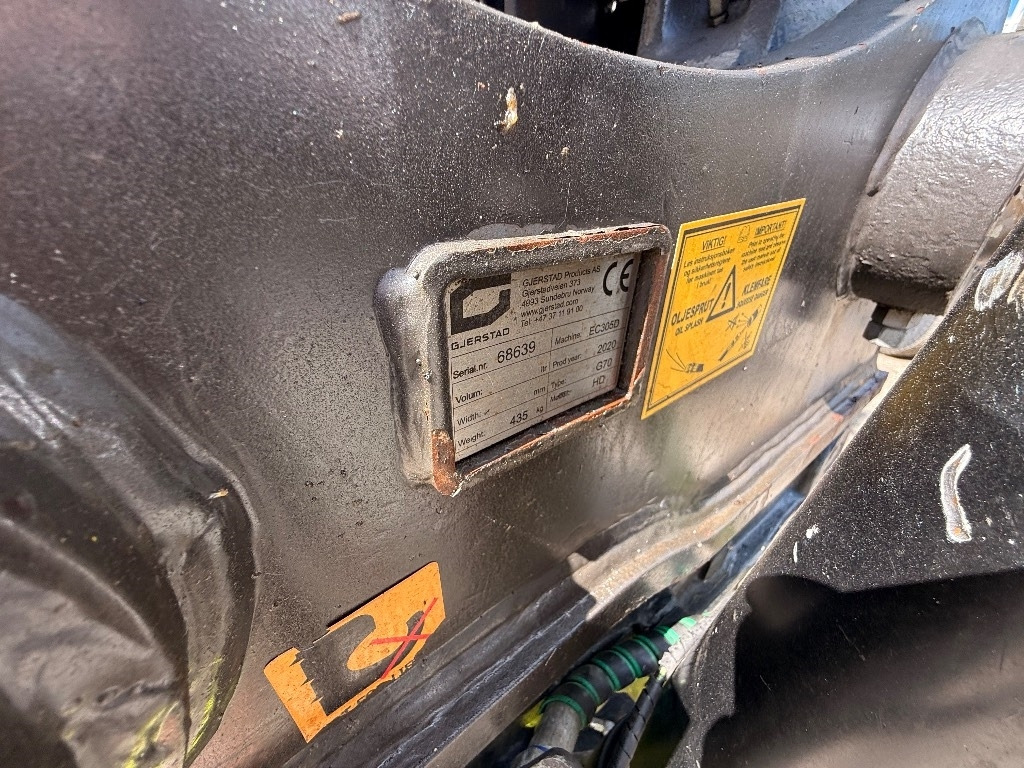 Excavadora de cadenas Volvo ECR355EL: foto 12