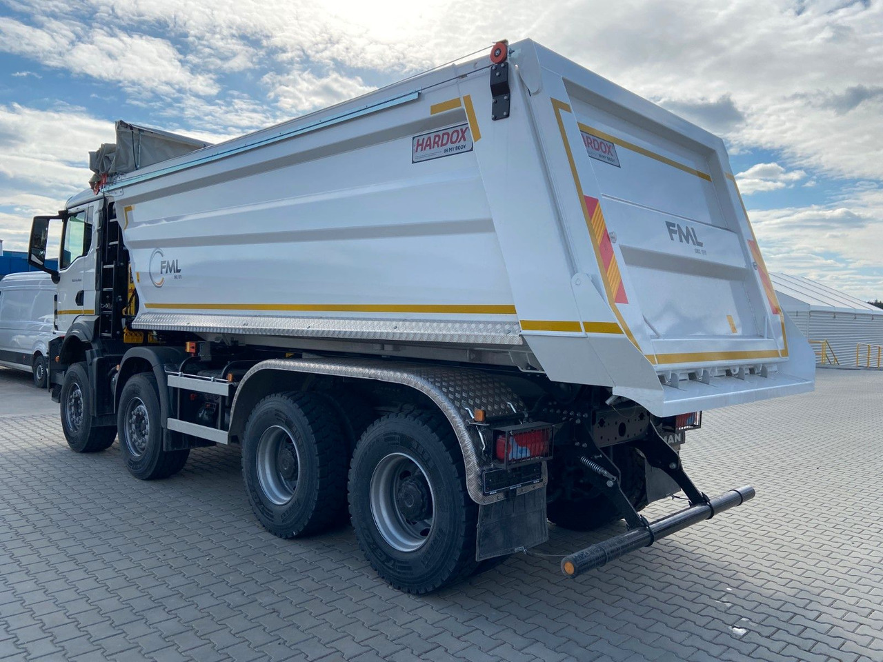 Camión volquete MAN TGS 41.400 8x4 EURO2 AUTOMAT TIPPER CR. SYSTEM: foto 6