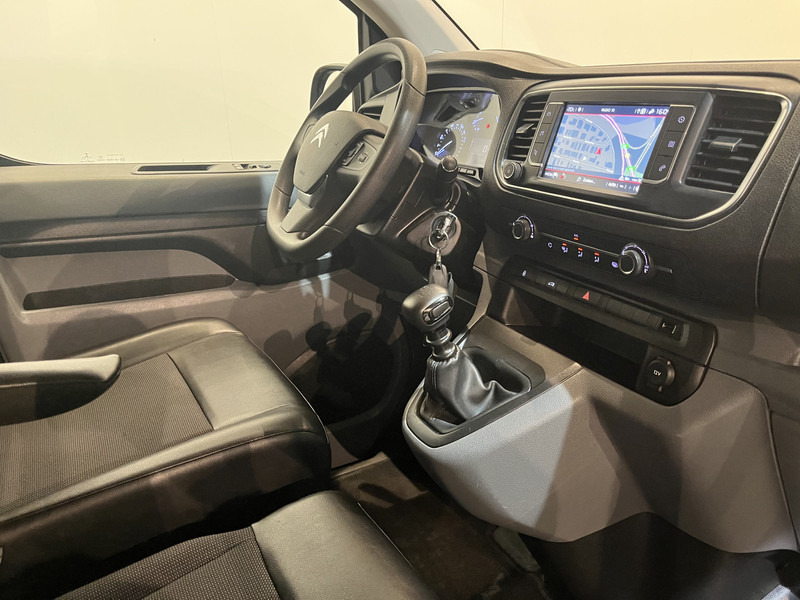 Citroën Jumpy 2.0 BlueHDI L2 120 PK / Euro 6 / Airco / Cruise Control / CarPlay / PDC / Navigatie / 3-Zits - Furgoneta pequeña: foto 3 Citroën Jumpy 2.0 BlueHDI L2 120 PK / Euro 6 / Airco / Cruise Control / CarPlay / PDC / Navigatie / 3-Zits - Furgoneta pequeña: foto 3