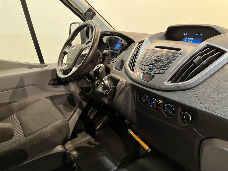 Ford Transit 350 2.0 TDCI L3H2 Trend 130 PK / Euro 6 / 220V / Airco / Cruise Control / Trekhaak / Camera - Furgón: foto 3 Ford Transit 350 2.0 TDCI L3H2 Trend 130 PK / Euro 6 / 220V / Airco / Cruise Control / Trekhaak / Camera - Furgón: foto 3