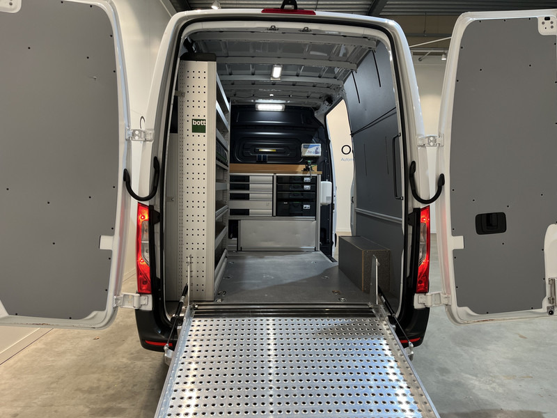 Mercedes-Benz Sprinter 311 CDI L2H2 RWD / Euro 6 / Servicebus / Bott inrichting / 220V / Airco / Oprijplaat / Compressor / CarPlay / Camera - Furgón: foto 3 Mercedes-Benz Sprinter 311 CDI L2H2 RWD / Euro 6 / Servicebus / Bott inrichting / 220V / Airco / Oprijplaat / Compressor / CarPlay / Camera - Furgón: foto 3