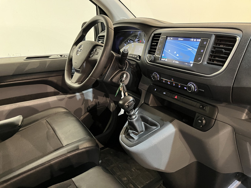 Opel Vivaro 2.0 CDTI L3H1 150 PK Servicebus / Inrichting / Euro 6 / Airco / Cruise Control / Camera / Trekhaak / CarPlay / Navigatie / 3-Zits / - Furgoneta pequeña: foto 3 Opel Vivaro 2.0 CDTI L3H1 150 PK Servicebus / Inrichting / Euro 6 / Airco / Cruise Control / Camera / Trekhaak / CarPlay / Navigatie / 3-Zits / - Furgoneta pequeña: foto 3
