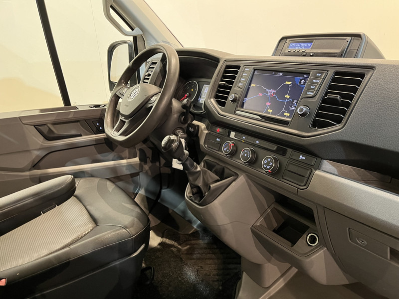 Volkswagen Crafter Crafter 50 TDI 180 PK Open Laadbak / Hiab Kraan / Euro 6 / Airco / Trekhaak 3500 KG / Cruise Control / CarPlay / 51.000 KM !! C-Rijbewijs !! - Camión caja abierta, Camión grúa: foto 2 Volkswagen Crafter Crafter 50 TDI 180 PK Open Laadbak / Hiab Kraan / Euro 6 / Airco / Trekhaak 3500 KG / Cruise Control / CarPlay / 51.000 KM !! C-Rijbewijs !! - Camión caja abierta, Camión grúa: foto 2