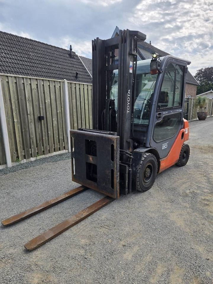 Carretilla elevadora diésel Toyota 8 FD 20: foto 8