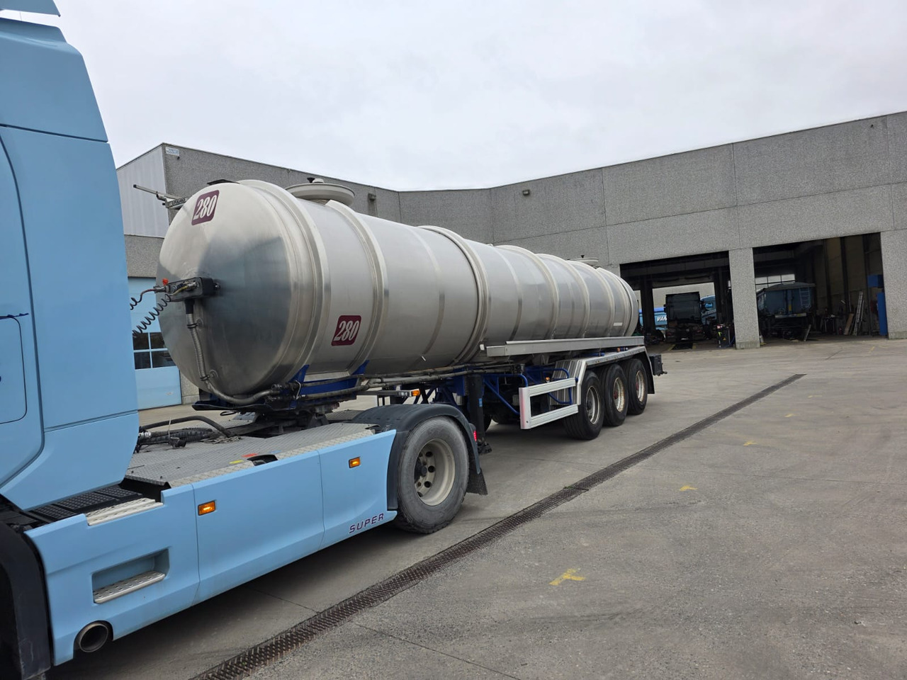 MAGYAR  - Semirremolque cisterna: foto 1 MAGYAR  - Semirremolque cisterna: foto 1